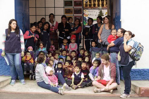 Volunteer Abroad with MaximoNivel.com