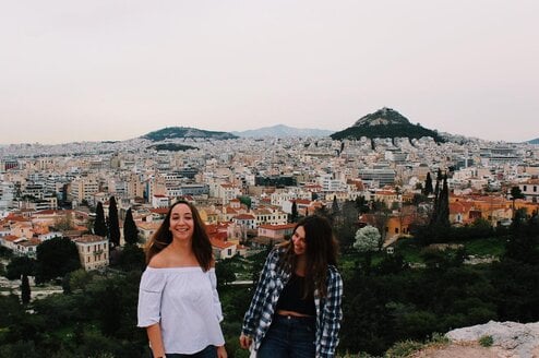 How to Choose a Study Abroad Program